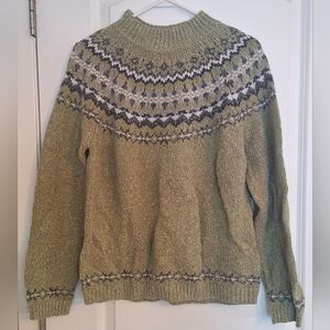 Croft & Barrow Women's Olive Patterned Crewneck Sweater